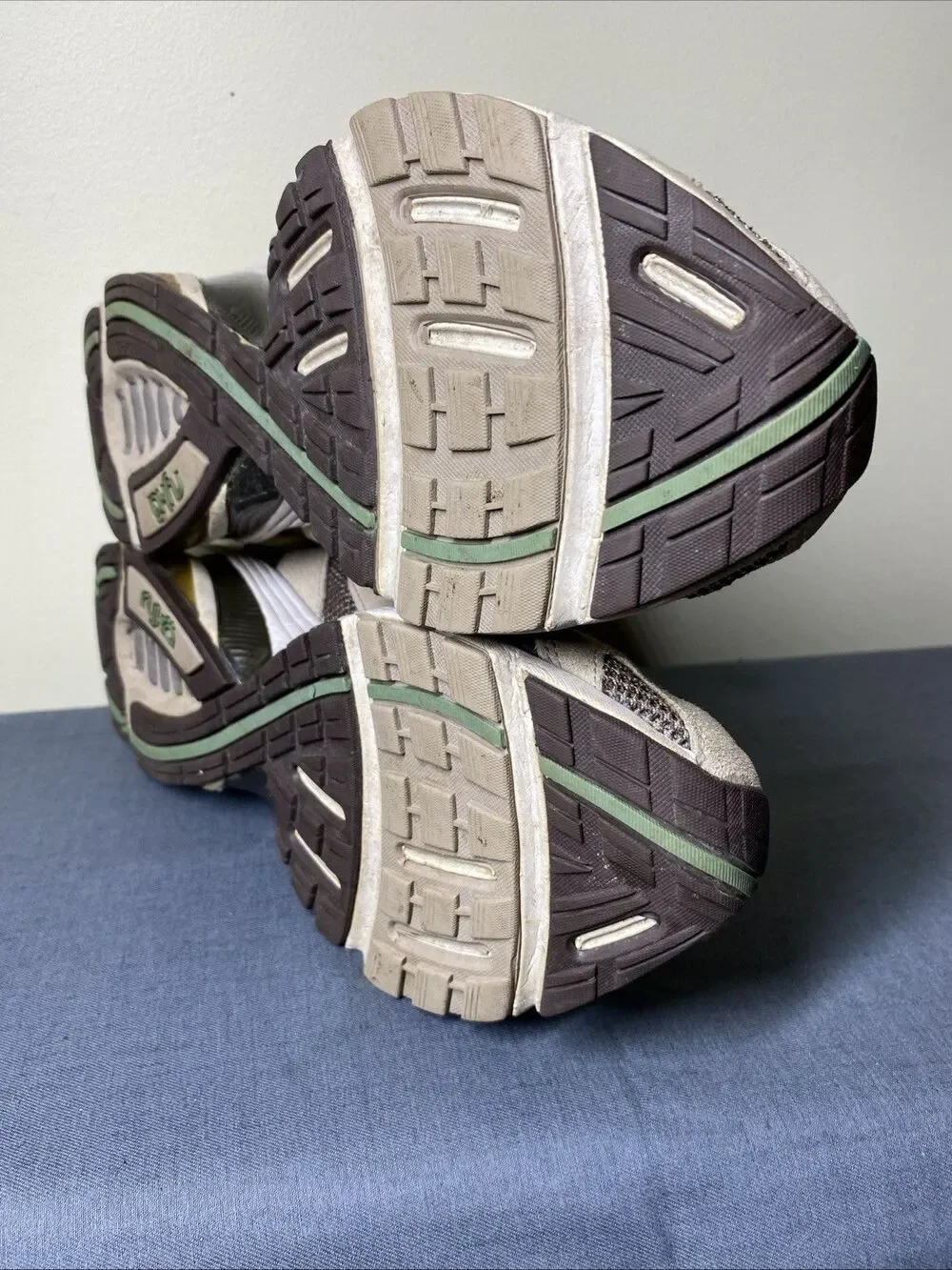 Ryka Womens Radiant Sneakers 9‎ Walking Athletic Tan Comfort Nitragel Sole